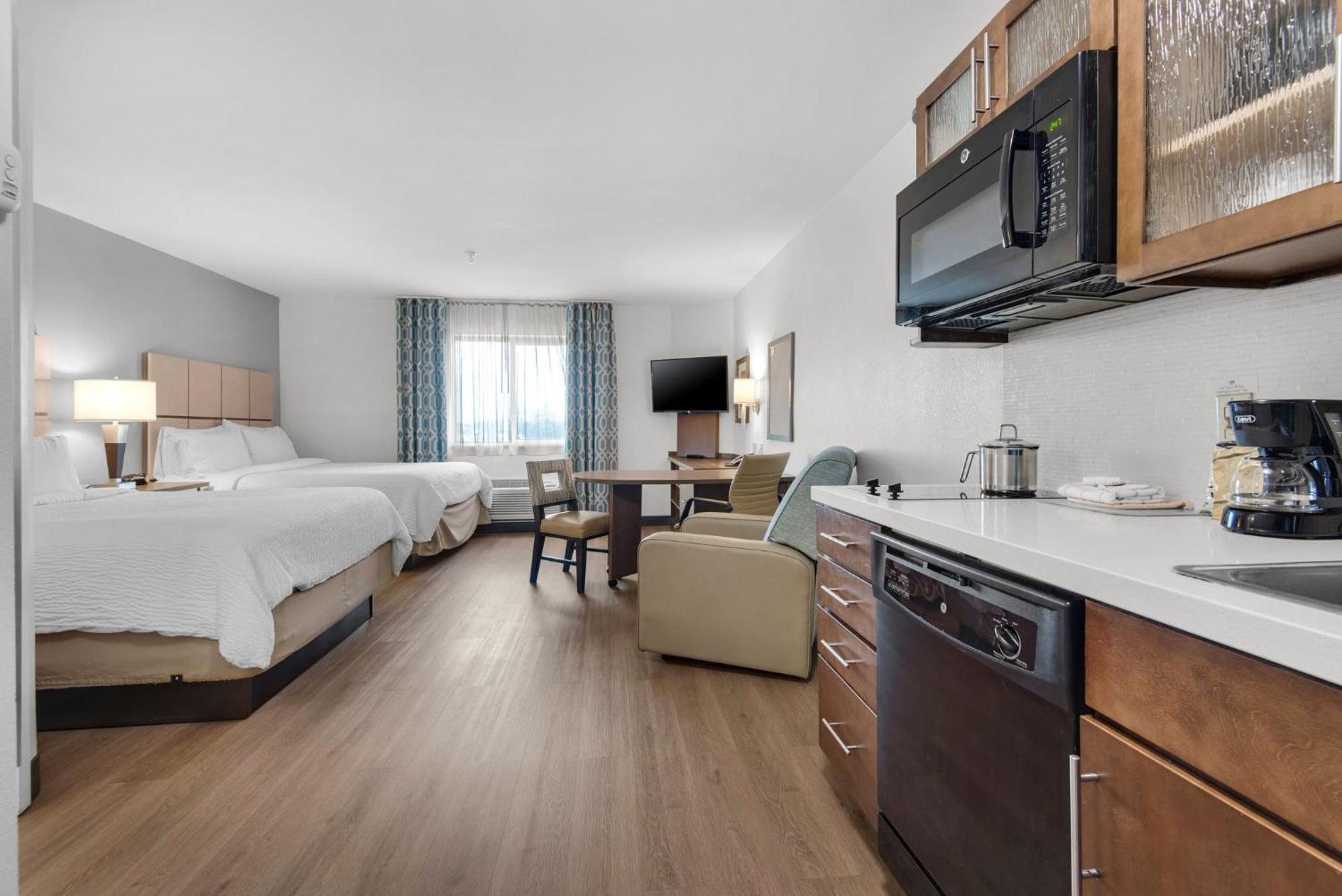 แคนเดิลวูด สวีท เพนซาโคลา - ยูนิเวอร์ซิตี้ แอเรีย Hotel ภายนอก รูปภาพ